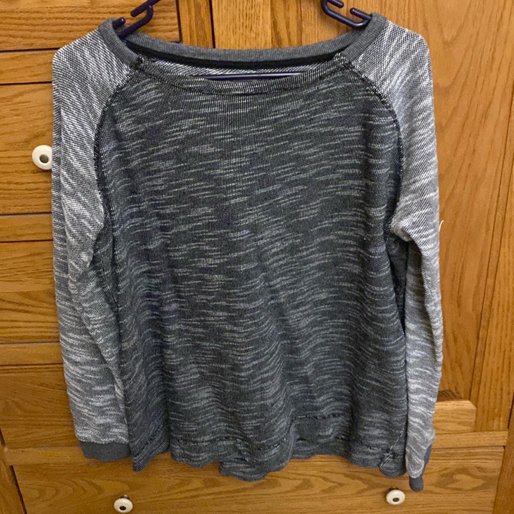 Women’s shirt